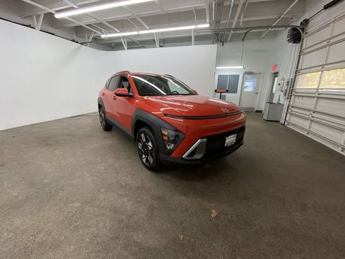 Used 2024 Hyundai Kona SEL image 8