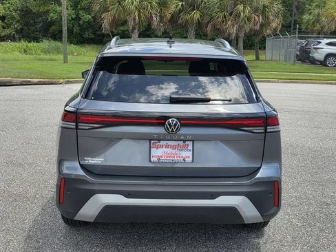 Used 2025 Volkswagen Tiguan S FWD image 3