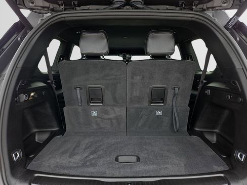 Used 2025 Jeep Grand Cherokee L Limited w/ MOPAR Finishing Package RWD image 10