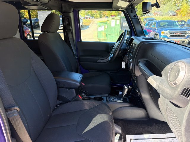 Used 2017 Jeep Wrangler Unlimited Sport w/ Quick Order Package 24S AWD/4WD image 26