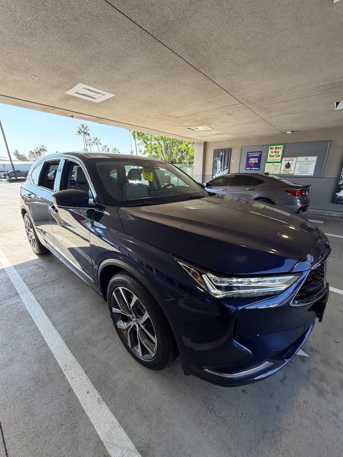 Used 2024 Acura MDX w/ Technology Package AWD/4WD image 3