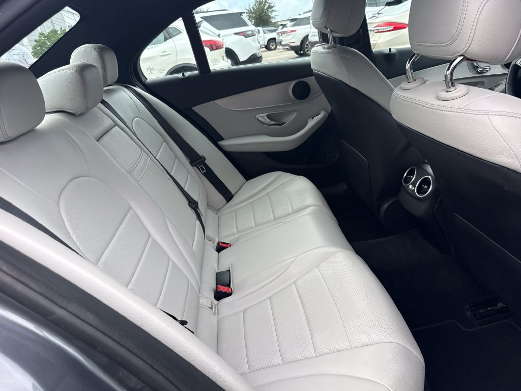 Used 2018 Mercedes-Benz C 300 Sedan image 25