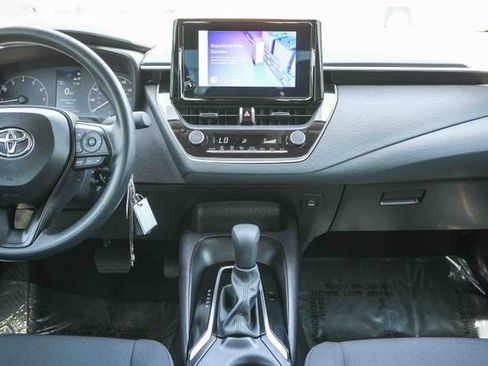 Used 2025 Toyota Corolla LE FWD image 15