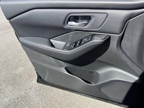 New 2026 Nissan Rogue SV FWD image 13