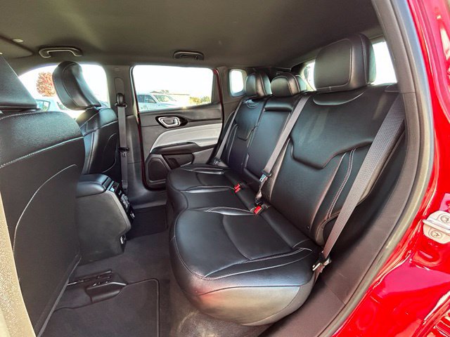 Used 2025 Jeep Compass Limited AWD/4WD image 35