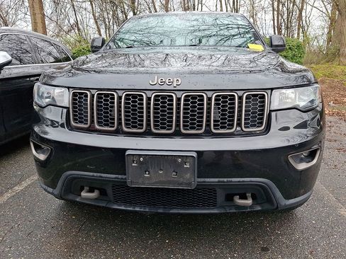 Used 2016 Jeep Grand Cherokee Laredo 75th Anniversary image 2