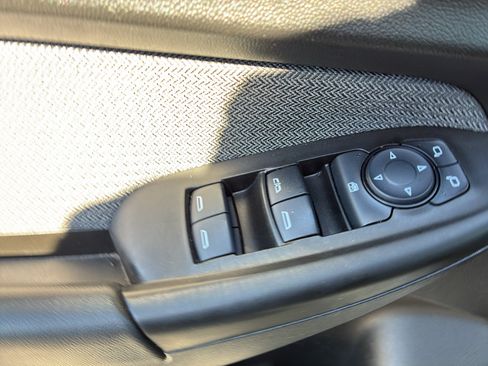 Used 2023 Chevrolet TrailBlazer LT FWD image 21