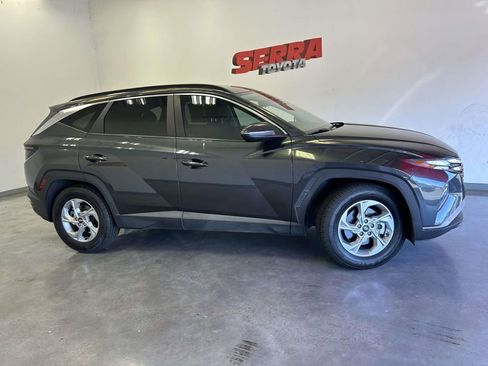 Used 2022 Hyundai Tucson SEL w/ Cargo Package FWD image 2
