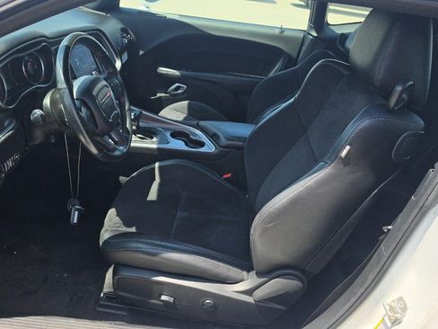 Used 2019 Dodge Challenger GT w/ Plus Package RWD image 8