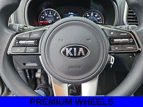 Used 2020 Kia Sportage LX image 10