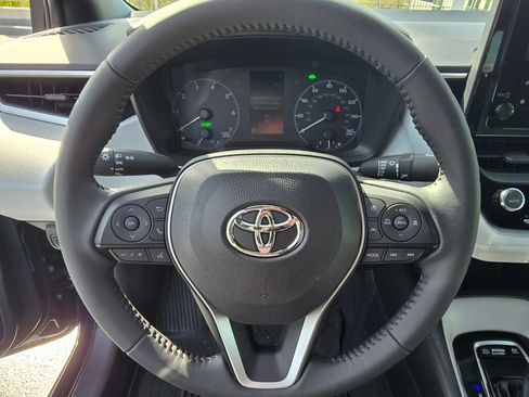 Used 2024 Toyota Corolla SE image 25