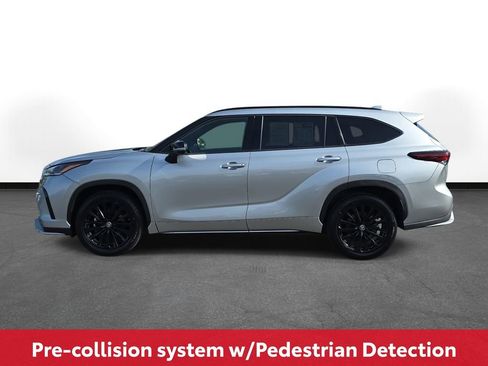 Certified 2025 Toyota Highlander XSE AWD/4WD image 10