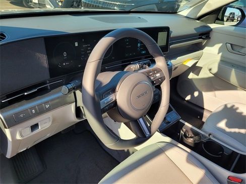 New 2024 Hyundai Kona SEL w/ Convenience Package image 17