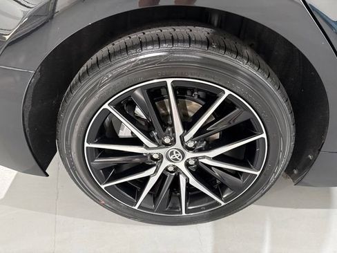 Used 2022 Toyota Camry SE w/ Audio Upgrade Package FWD image 11