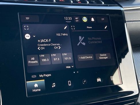 Used 2023 Jeep Grand Cherokee Laredo image 21