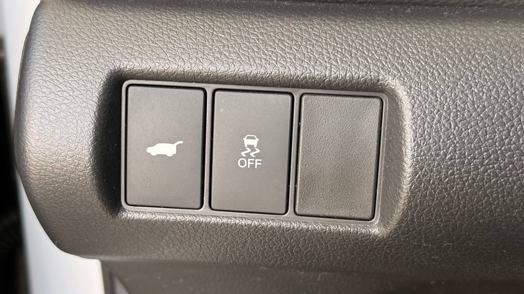 Certified 2025 Honda Pilot Touring image 31
