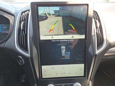 Used 2024 Ford Edge SEL image 21
