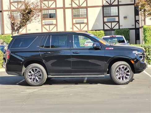Used 2023 Chevrolet Tahoe Z71 w/ Luxury Package image 4