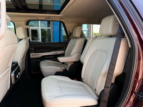 Used 2020 Ford Expedition Platinum image 21