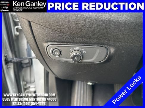 Used 2019 Chevrolet Equinox LT AWD/4WD image 16