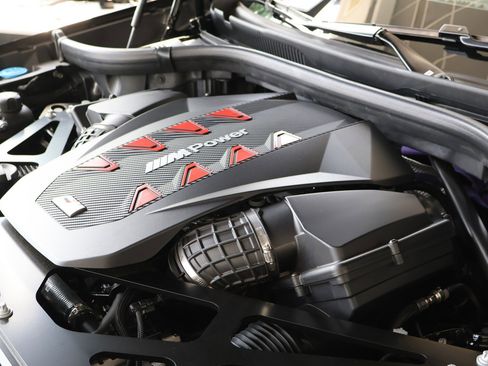 New 2025 BMW X5 M Competition w/ Executive Package image 27