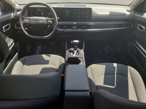 Used 2025 Kia K4 FWD image 13