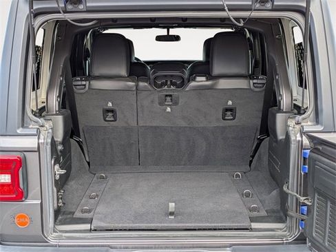 Used 2019 Jeep Wrangler Unlimited Sahara w/ Cold Weather Group image 30