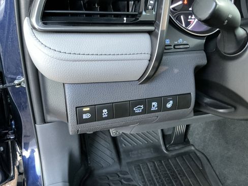 Certified 2021 Toyota Camry SE w/ Cold Weather Package image 26