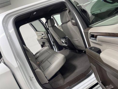 Used 2022 GMC Sierra 1500 SLT w/ SLT Convenience Package AWD/4WD image 13