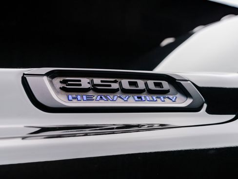 Used 2021 RAM 3500 Laramie w/ Night Edition image 22