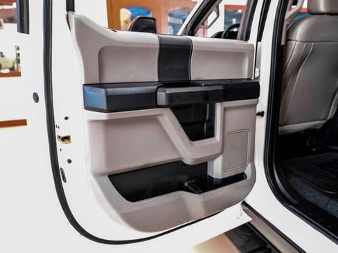 Used 2018 Ford F250 XL w/ Power Equipment Group image 38