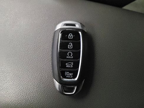 Used 2023 Hyundai Elantra SEL w/ Cargo Package FWD image 32
