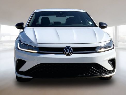 Certified 2025 Volkswagen Jetta Sport FWD image 3
