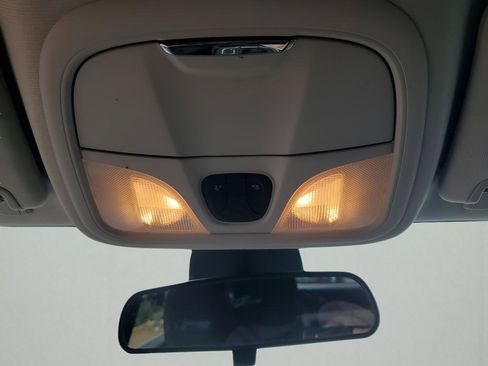 Used 2019 Jeep Cherokee Latitude w/ Popular Appearance Group image 40