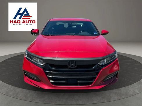 Used 2018 Honda Accord Sport image 2