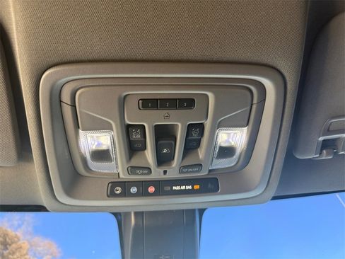 Used 2020 GMC Sierra 2500 Denali w/ Denali Ultimate Package image 27