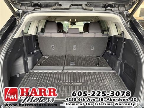 Used 2022 Toyota Highlander LE image 29