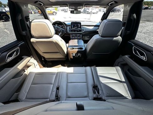 Used 2021 GMC Yukon SLT w/ SLT Luxury Plus Package image 47