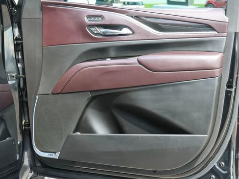 Used 2021 Cadillac Escalade ESV Premium Luxury Platinum AWD/4WD image 13