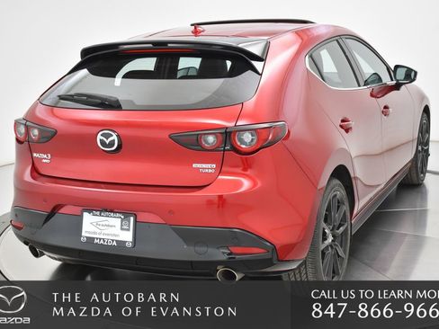 Used 2025 MAZDA MAZDA3 Hatchback w/Premium Plus Pkg image 21