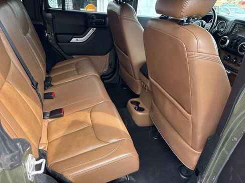 Used 2015 Jeep Wrangler Unlimited Sahara w/ Connectivity Group image 6