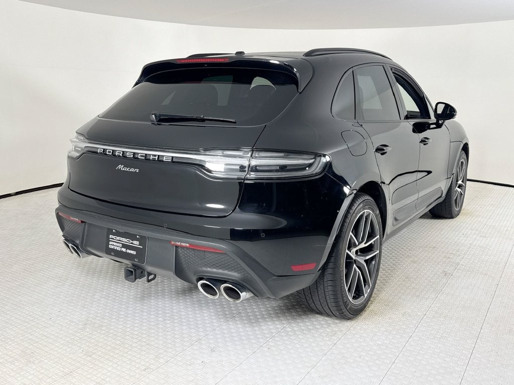 Certified 2024 Porsche Macan AWD/4WD image 7