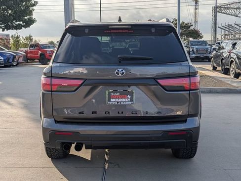 Used 2023 Toyota Sequoia TRD Pro AWD/4WD image 7