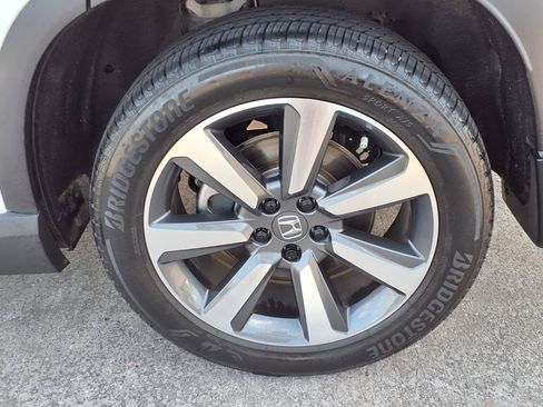 Used 2025 Honda Pilot Elite image 27