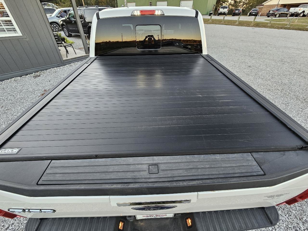 Used 2015 Ford F150 Lariat w/ Equipment Group 502A Luxury AWD/4WD image 27