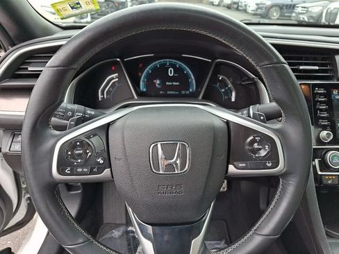 Used 2019 Honda Civic Touring image 19