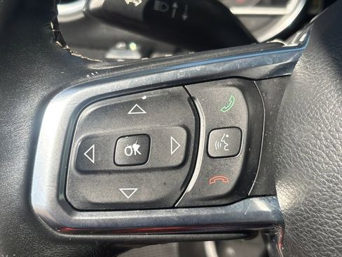 Used 2018 Jeep Wrangler Unlimited Sahara image 17