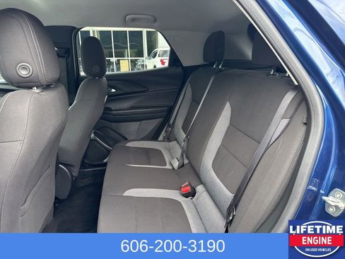 Used 2023 Chevrolet TrailBlazer LT FWD image 12