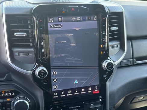 New 2026 RAM 1500 4x4 Crew Cab image 25