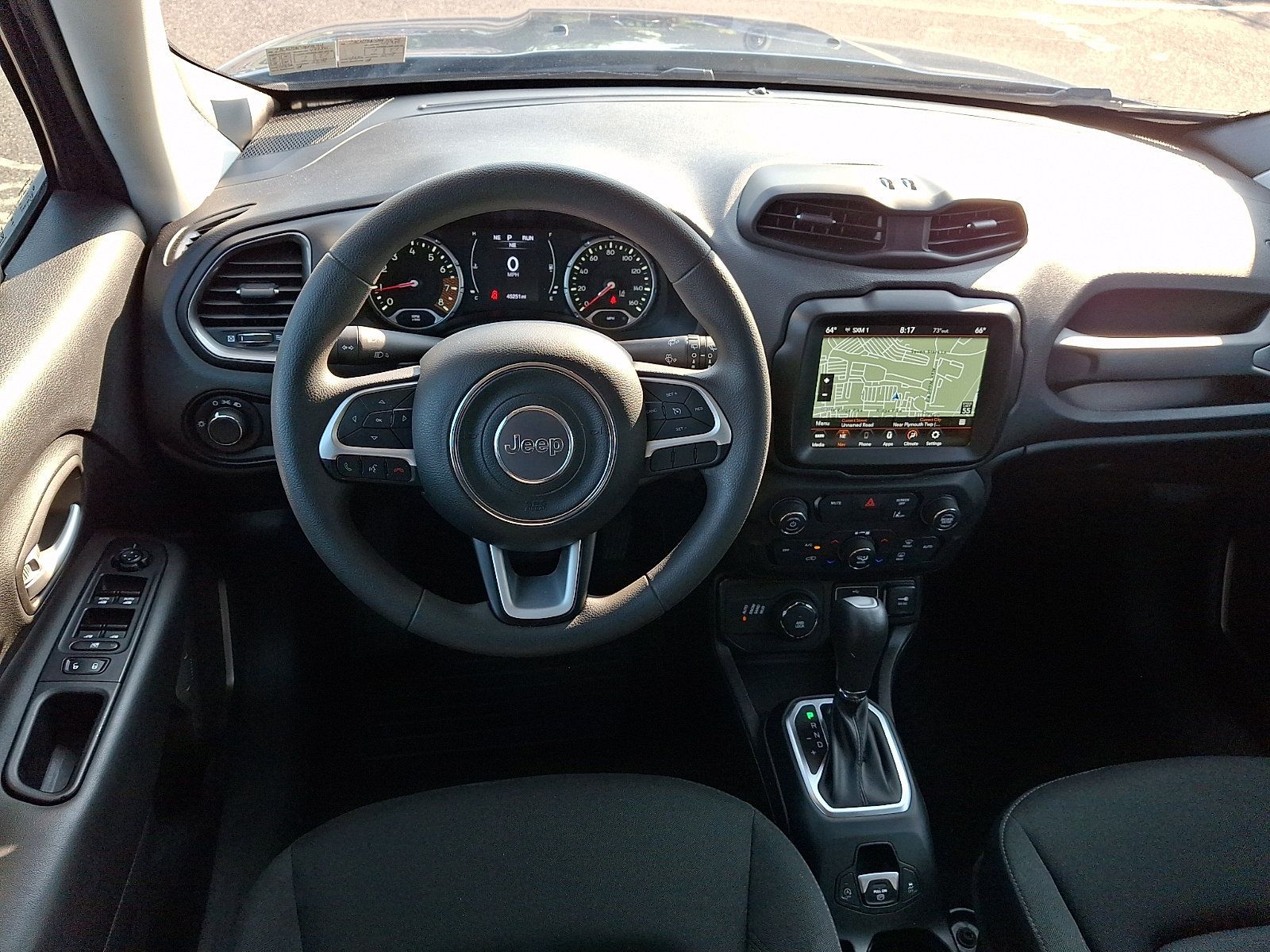 Used 2023 Jeep Renegade Latitude AWD/4WD image 11